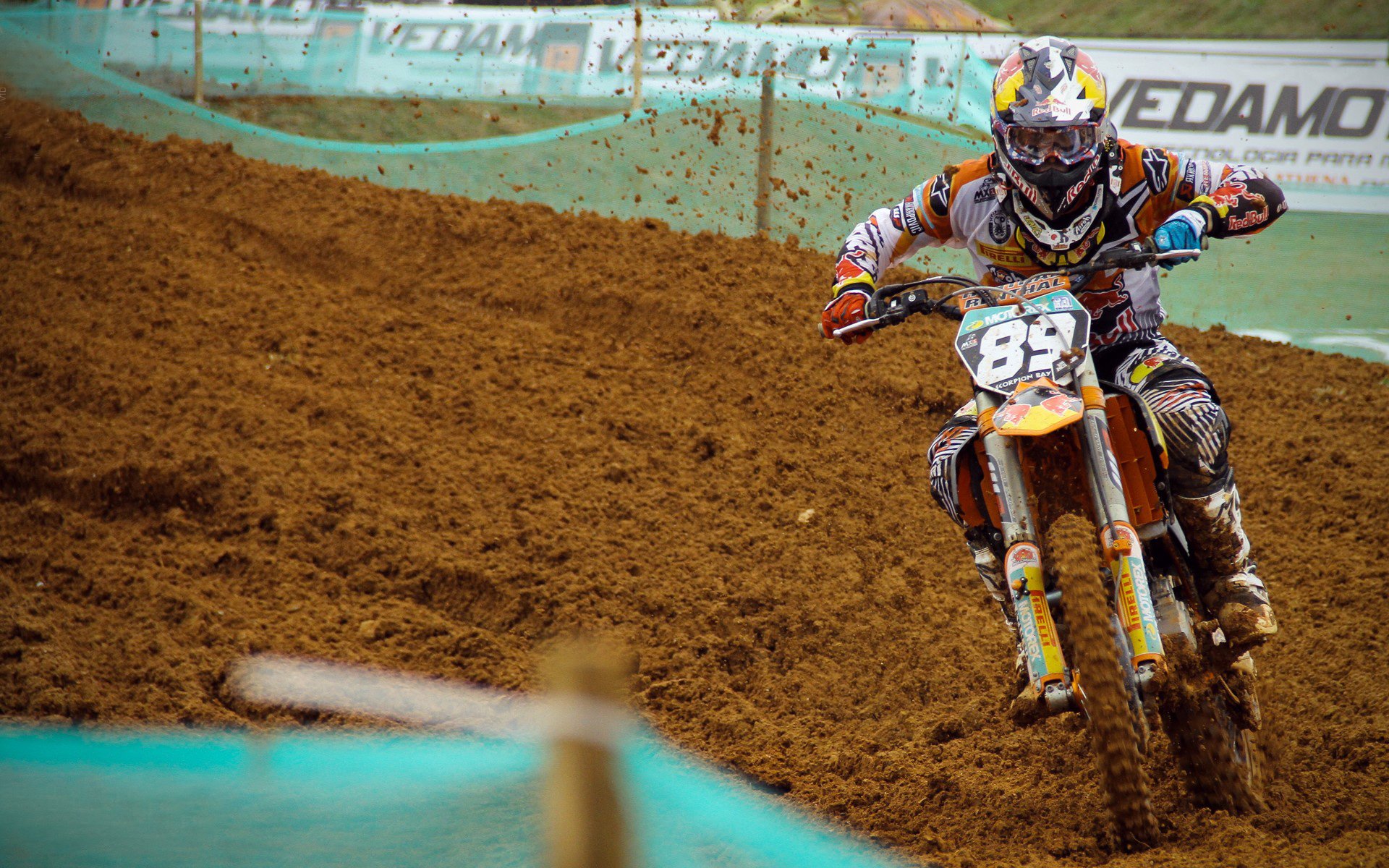 坎特稳定输出不掉线，里昂碾压瑞典，当沉默的齿轮驱动法兰西战车