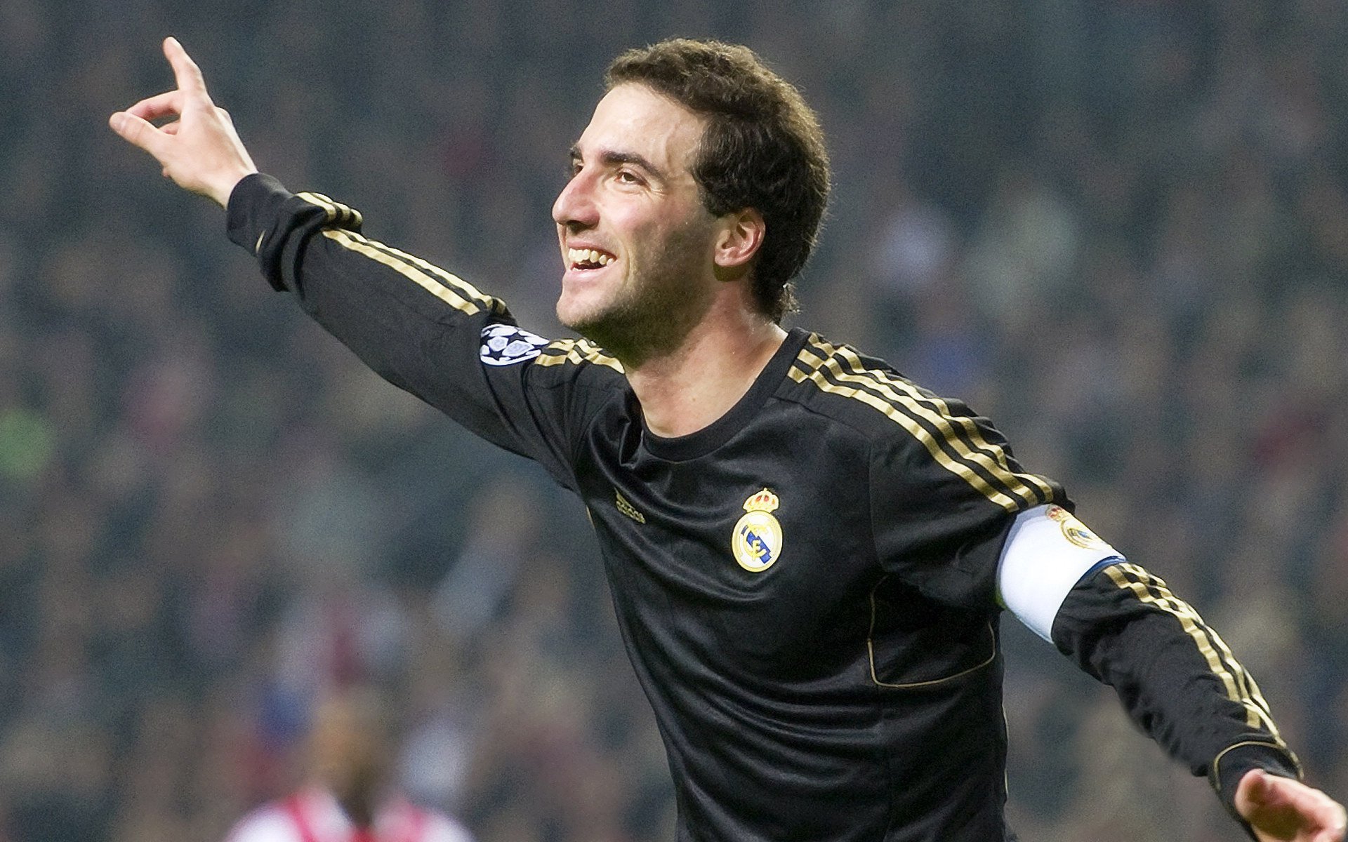 福克斯撕裂洛杉矶，当广厦的利刃刺穿快船的铁幕